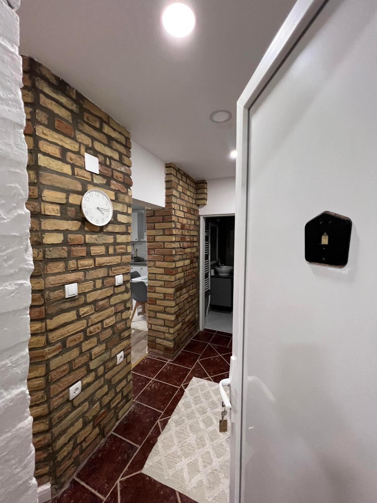 Guest House Lila Sombor Luaran gambar