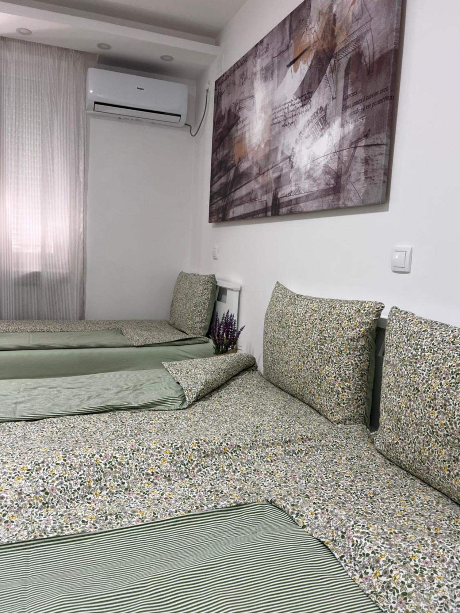 Guest House Lila Sombor Luaran gambar