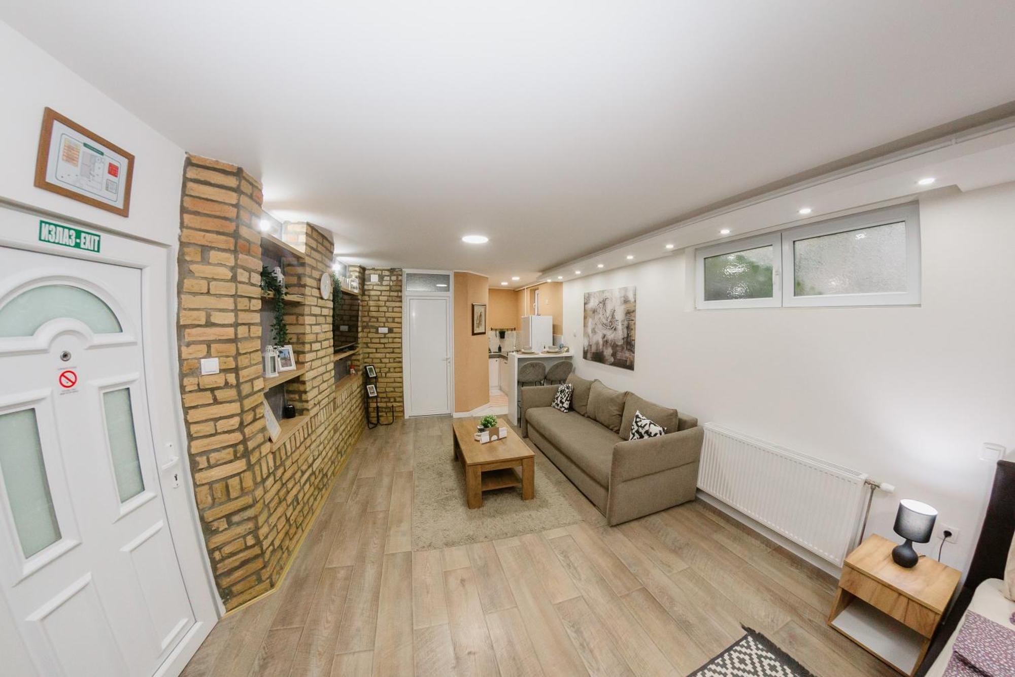 Guest House Lila Sombor Luaran gambar