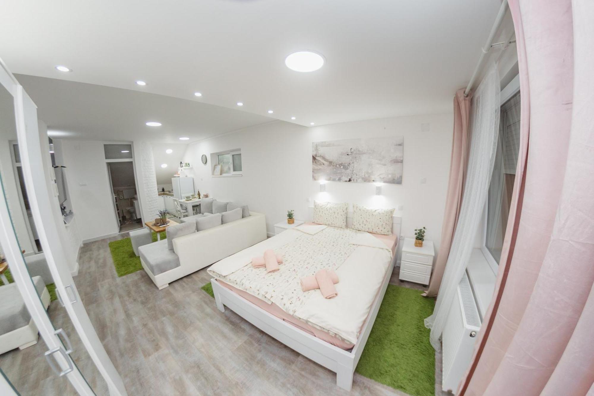 Guest House Lila Sombor Luaran gambar
