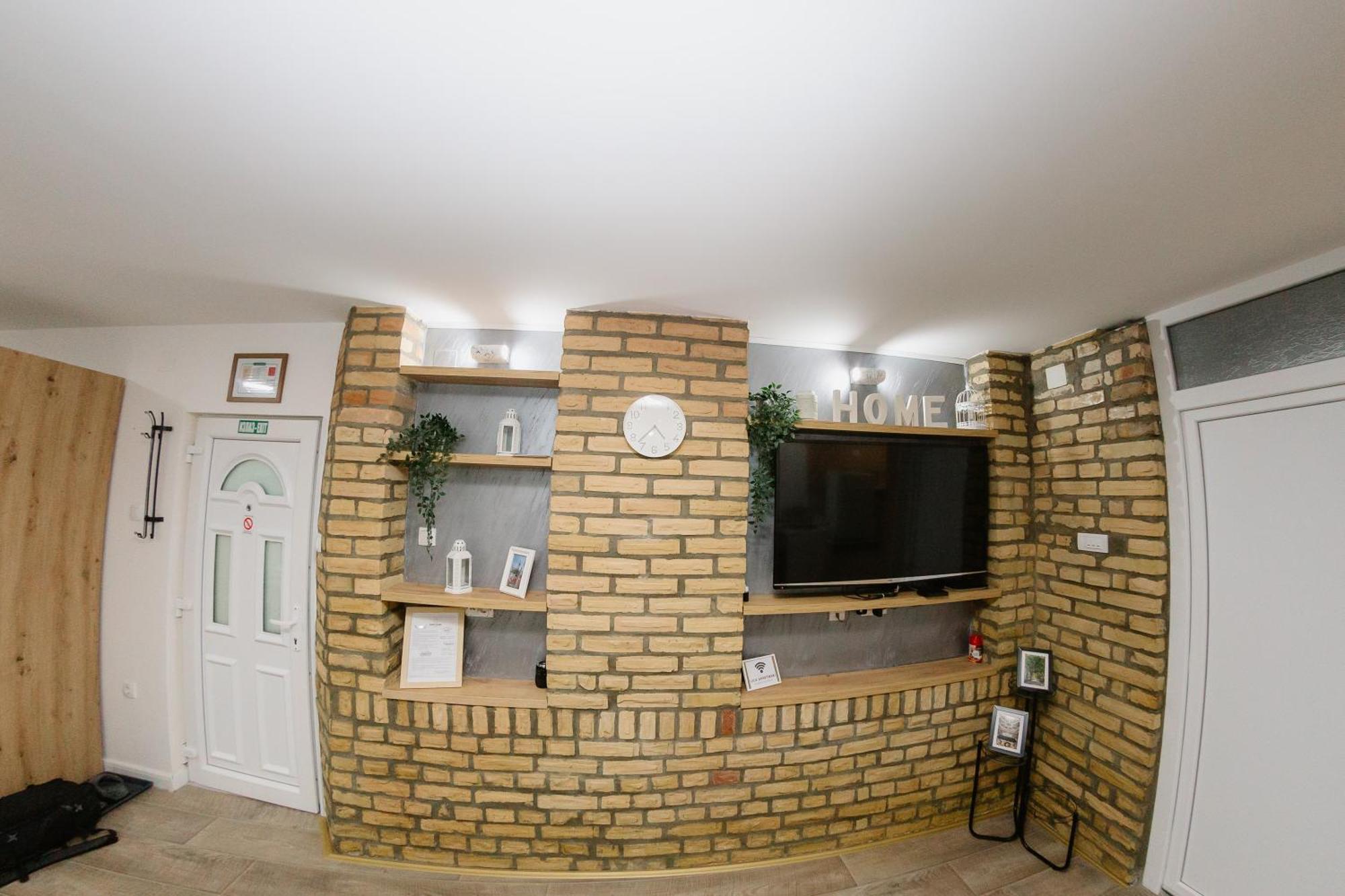 Guest House Lila Sombor Luaran gambar