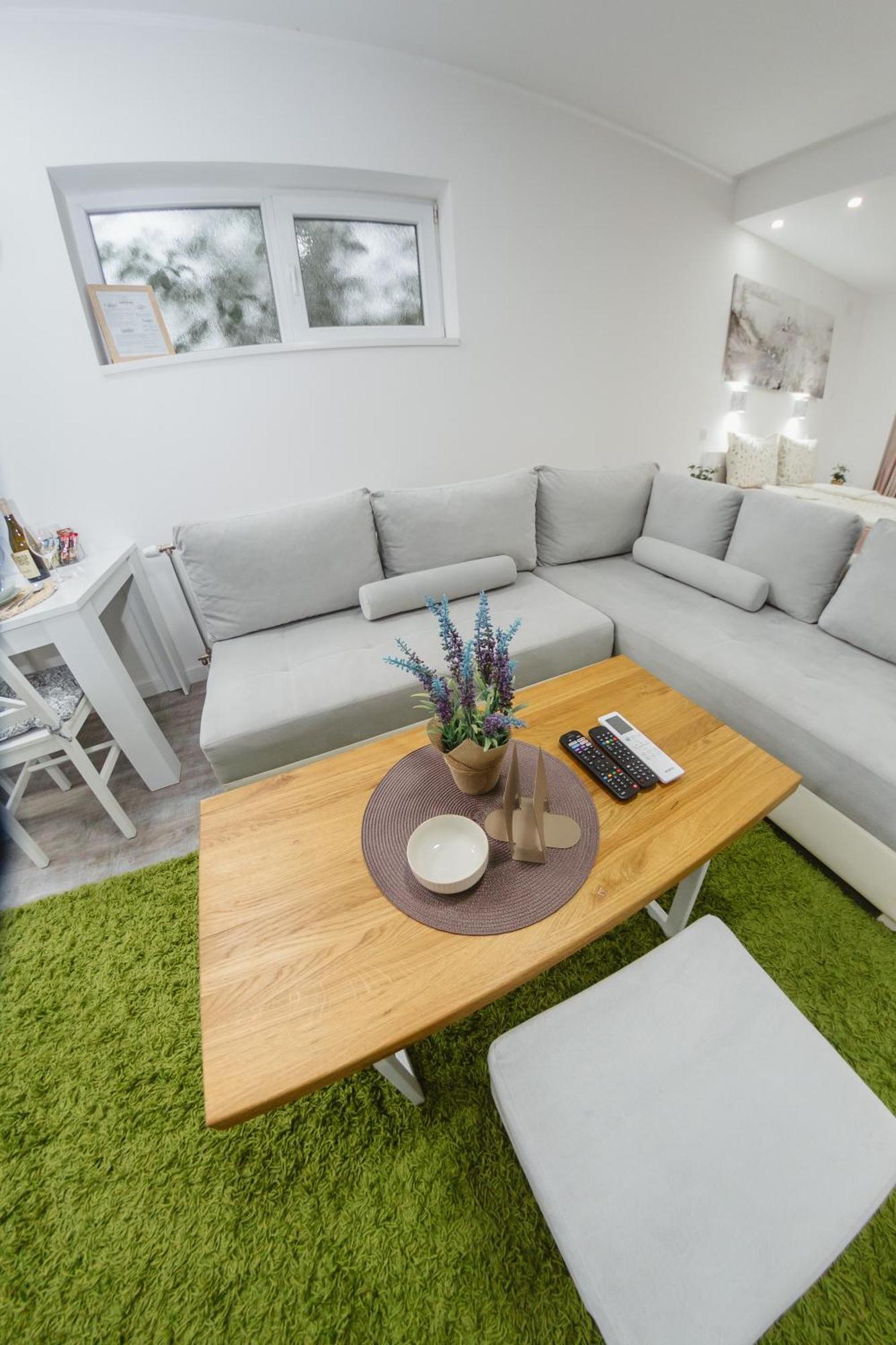 Guest House Lila Sombor Luaran gambar