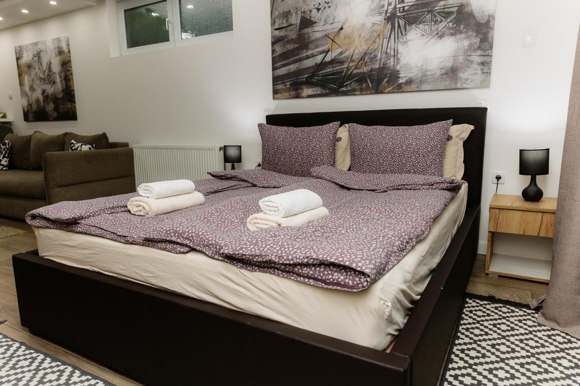 Guest House Lila Sombor Luaran gambar